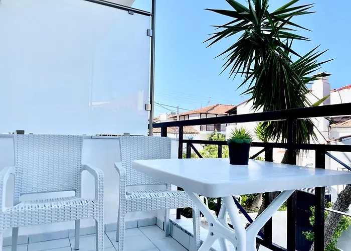 Thalassa Garden 公寓式酒店 4*